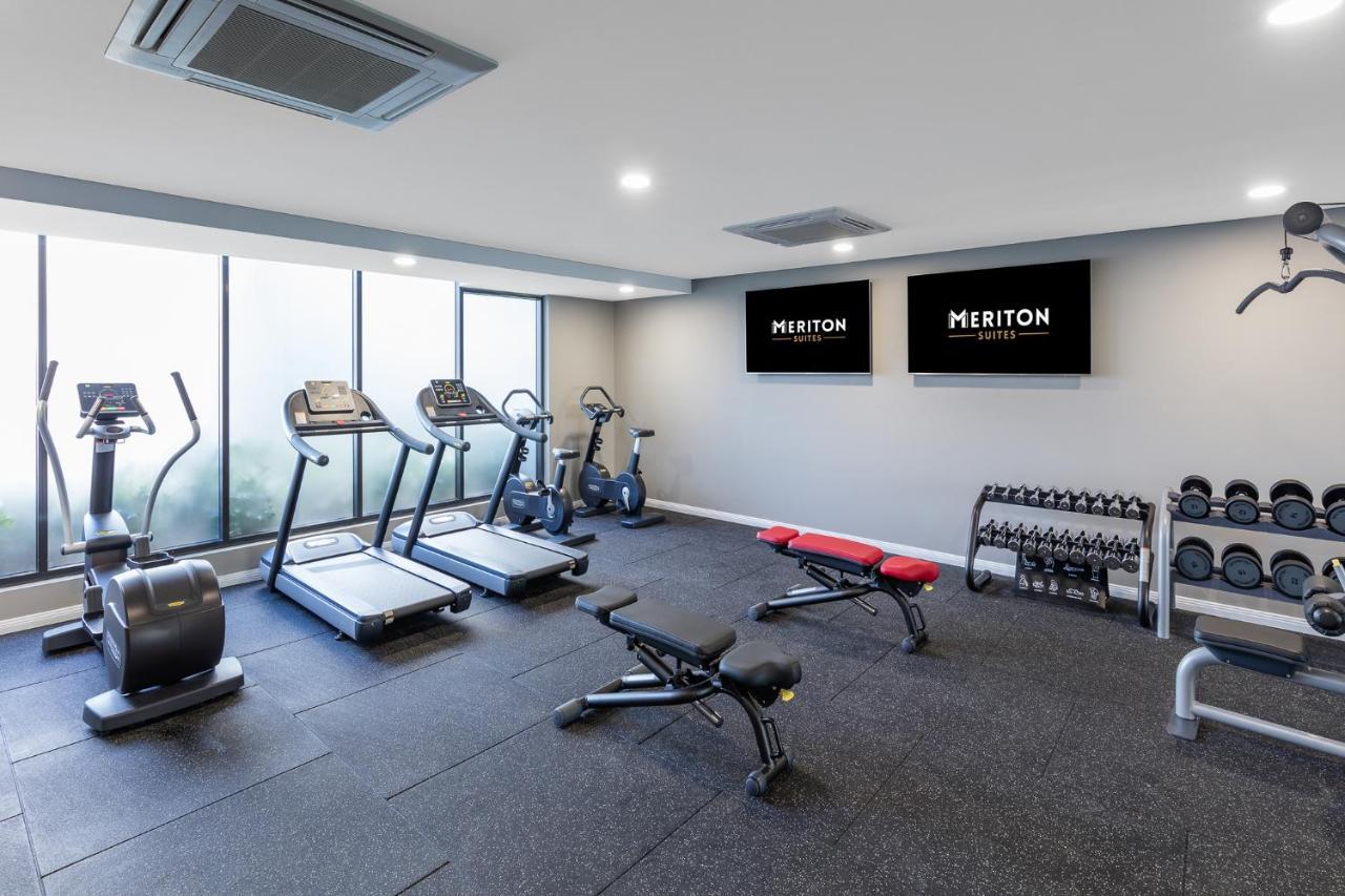 Meriton Suites Coward Street, Mascot Sydney Exteriör bild The gym at the hotel