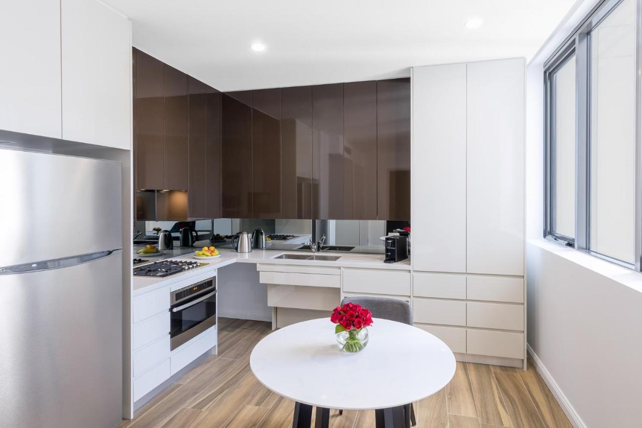 Meriton Suites Coward Street, Mascot Sydney Exteriör bild
